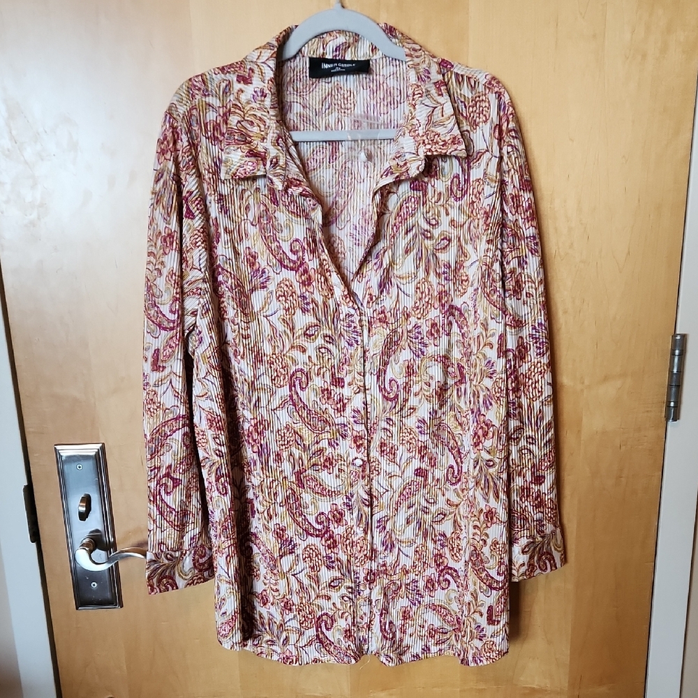 Elegant Paisley Button Down Shirt - Red and Cream